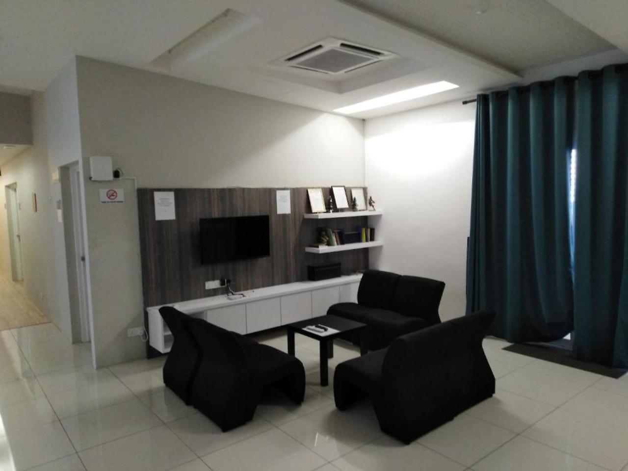 1Acs Residence Кучинг Экстерьер фото